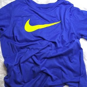 Nike dry fit shirt